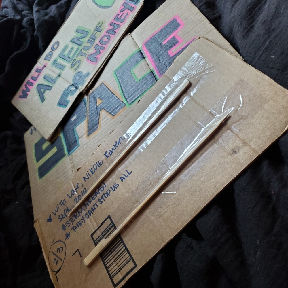 Homeless Alien Prop Signs - Picture 3 of 3